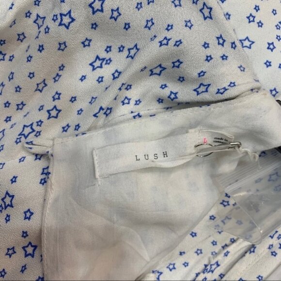 Lush Star Print Wrap Dress - Picture 6 of 7